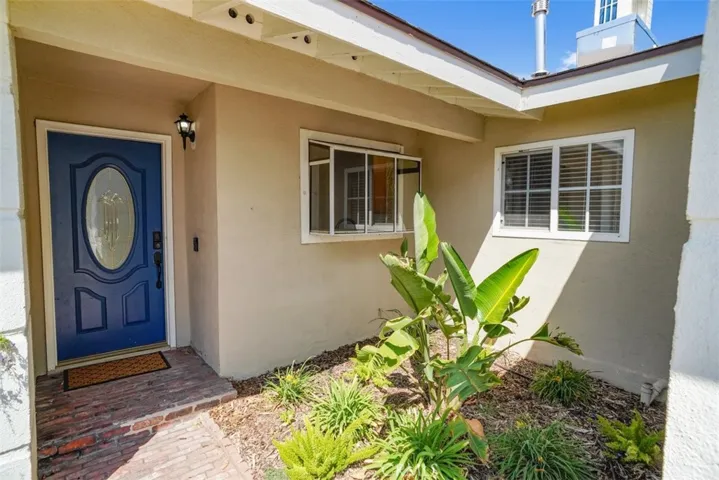 22515 Paraguay Drive, Saugus, California 91350