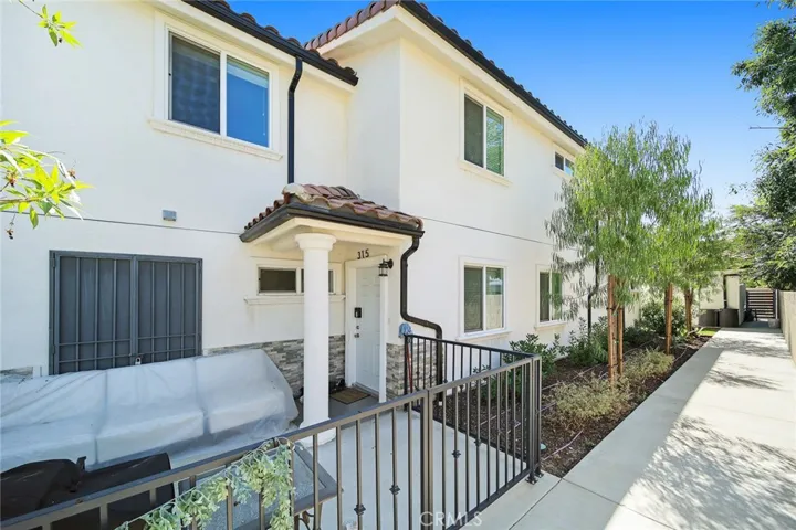 313 N Dalton Avenue, Azusa, California 91702