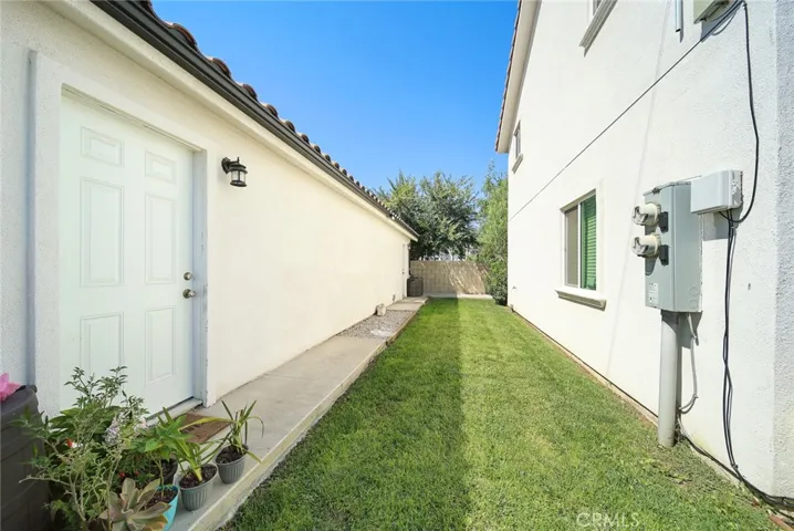 313 N Dalton Avenue, Azusa, California 91702