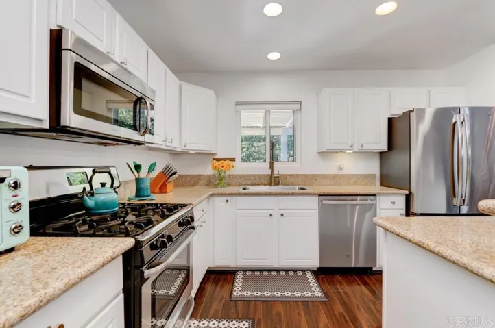 1260 Loch Lomond Dr, Cardiff By The Sea, California 92007