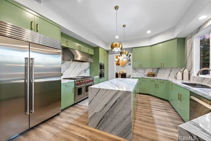 8105 E Bailey Way, Anaheim Hills, California 92808