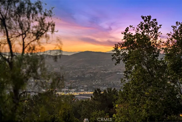 8105 E Bailey Way, Anaheim Hills, California 92808