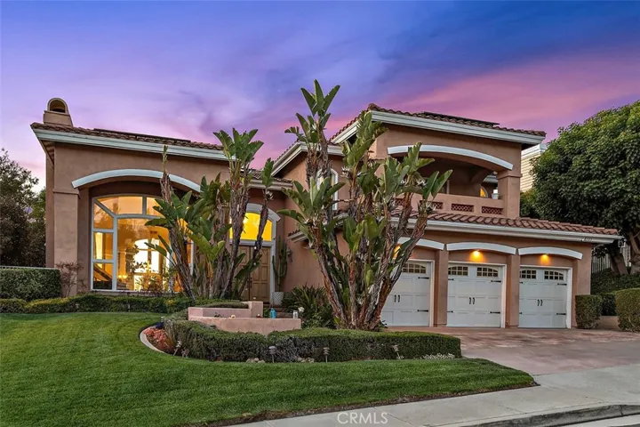 8105 E Bailey Way, Anaheim Hills, California 92808