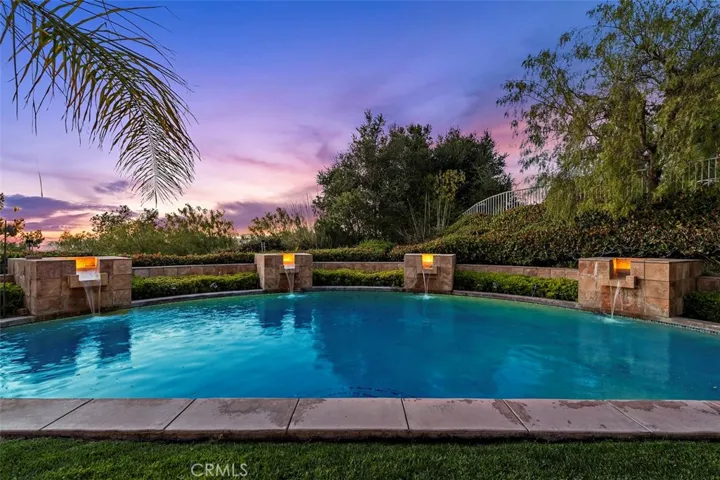 8105 E Bailey Way, Anaheim Hills, California 92808