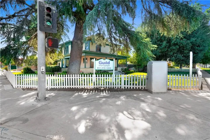 6608 Palm Avenue, Riverside, California 92506