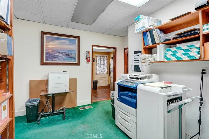 6608 Palm Avenue, Riverside, California 92506