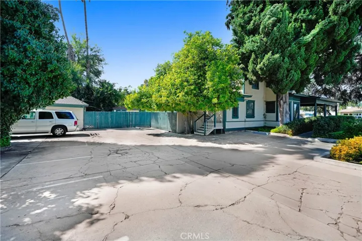 6608 Palm Avenue, Riverside, California 92506