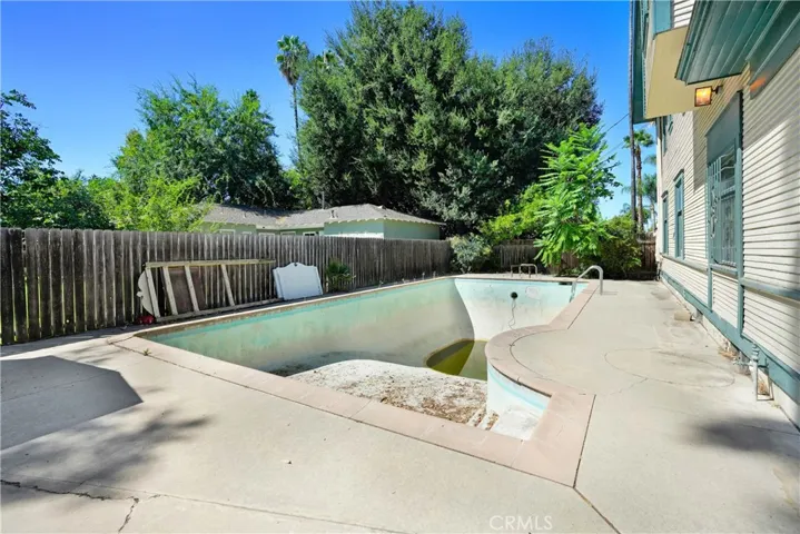 6608 Palm Avenue, Riverside, California 92506