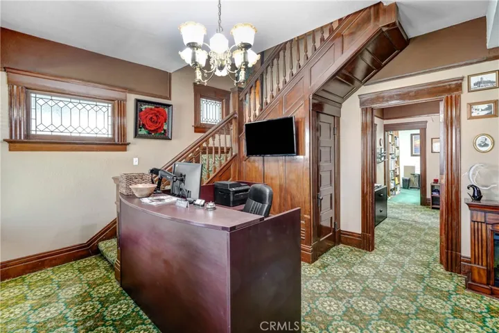 6608 Palm Avenue, Riverside, California 92506