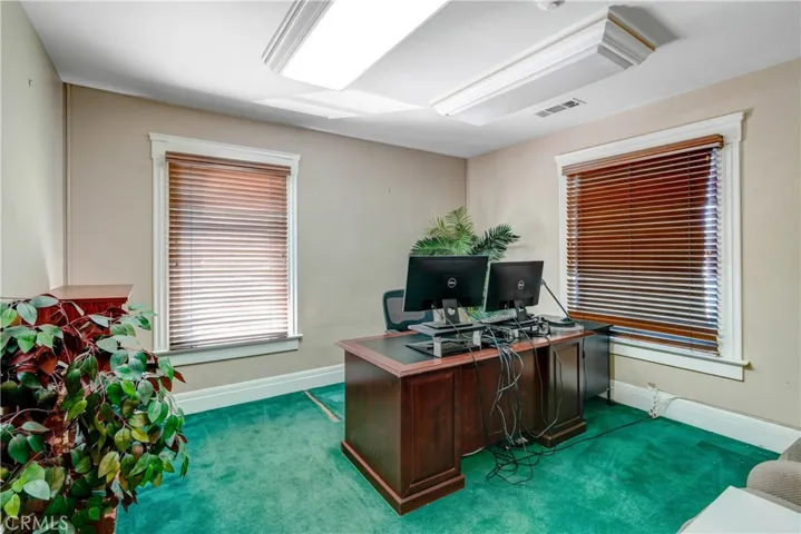 6608 Palm Avenue, Riverside, California 92506