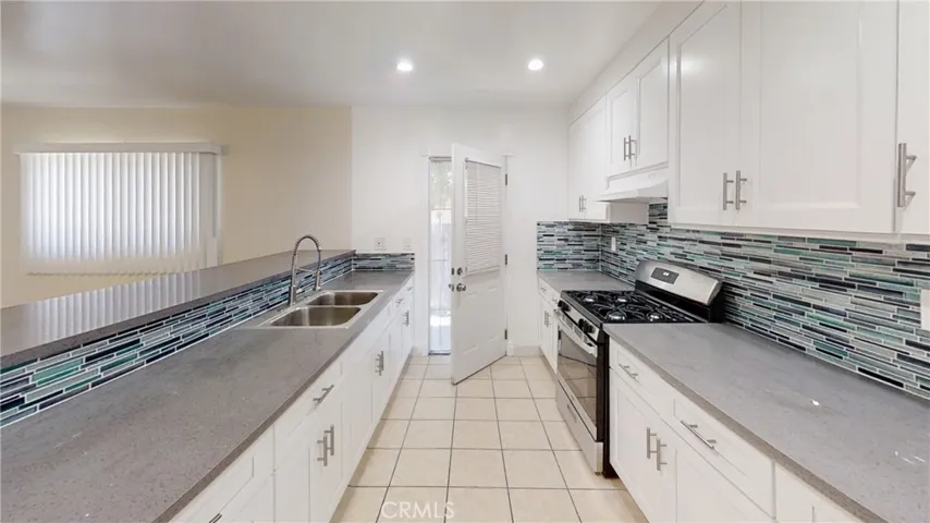 3905 N Lugo Avenue, San Bernardino, California 92404