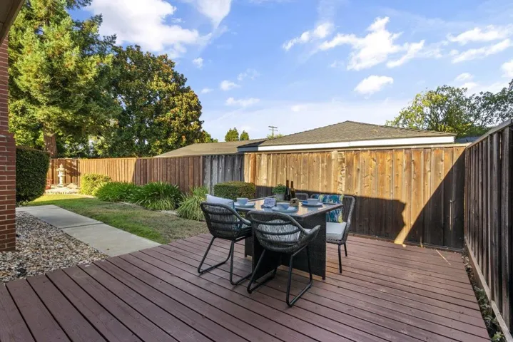 2018 Abbey Lane, Campbell, California 95008