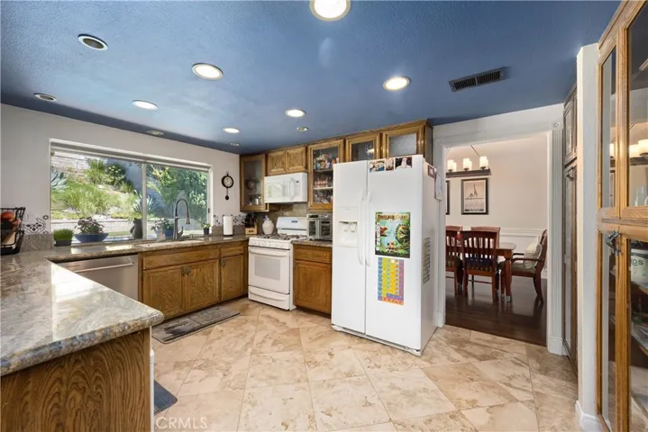 28329 Mount Stephen Avenue, Canyon Country, California 91387