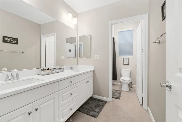 576 Escenico, Lake Forest, California 92630