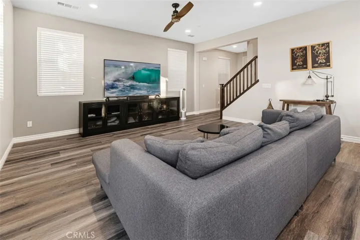 576 Escenico, Lake Forest, California 92630