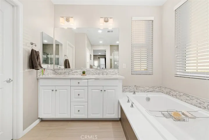 576 Escenico, Lake Forest, California 92630