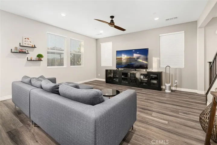 576 Escenico, Lake Forest, California 92630