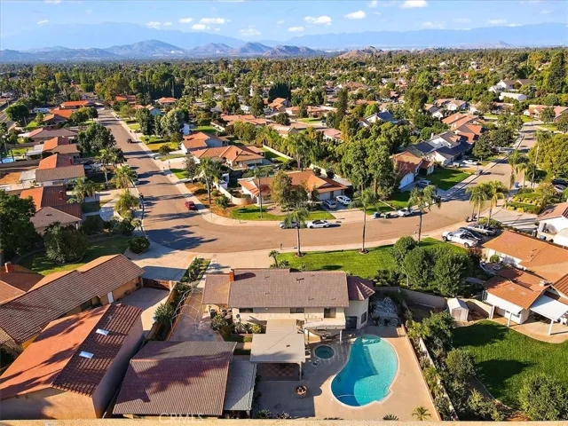 7060 Edgewild Drive, Riverside, California 92506