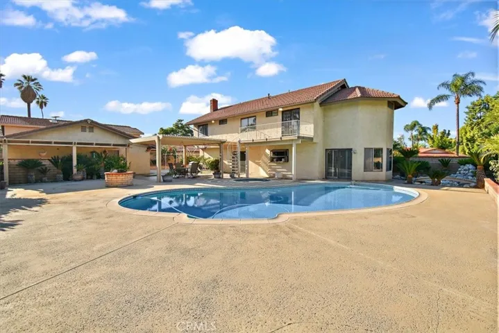 7060 Edgewild Drive, Riverside, California 92506