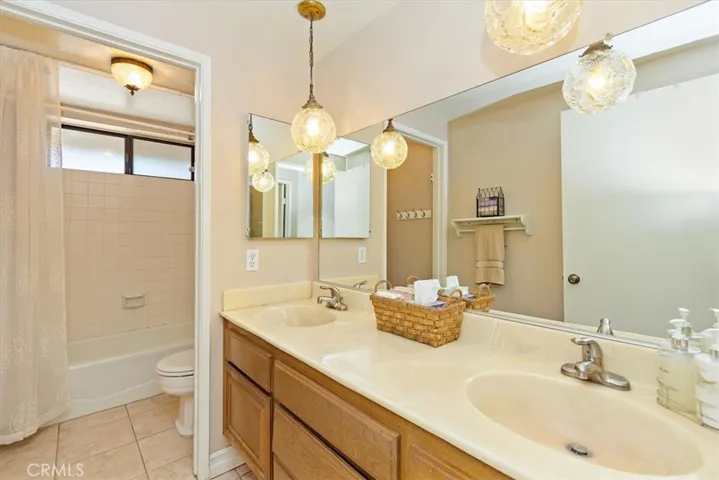 7060 Edgewild Drive, Riverside, California 92506
