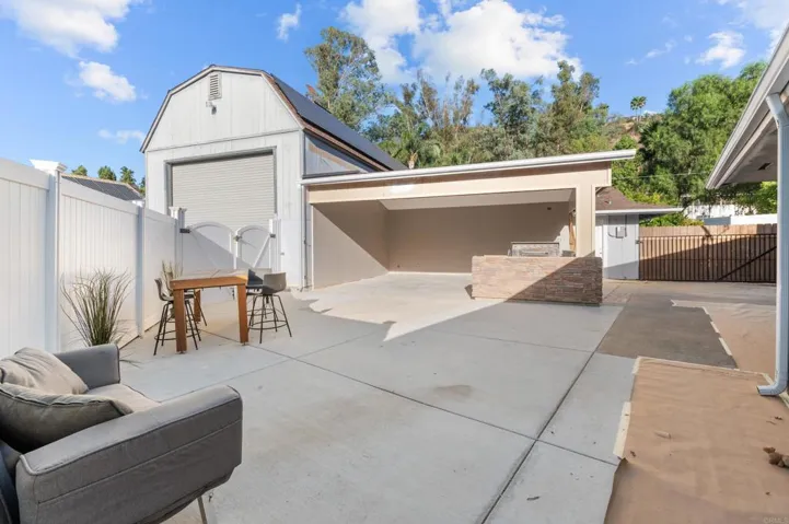 Outdoor Entertainment