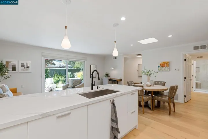 2117 Tice Creek Dr Unit 2, Walnut Creek, California 94595