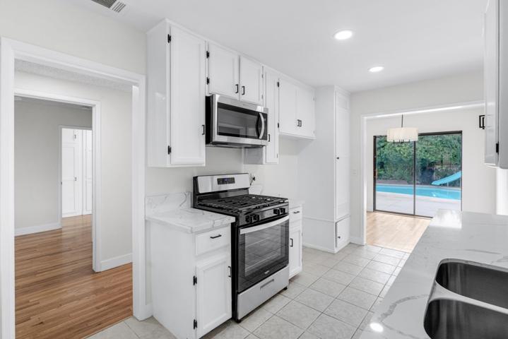 725 S Valinda Avenue, West Covina, California 91790