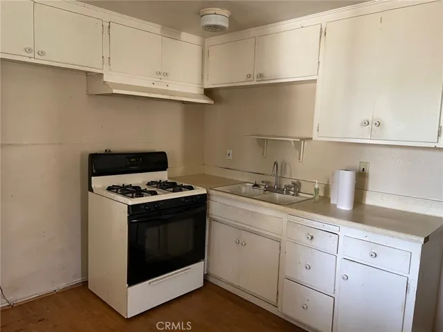 816 Donley Street, La Verne, California 91750