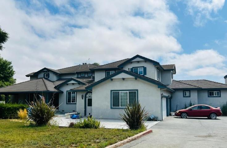 100 Cowden Road, Hollister, California 95023