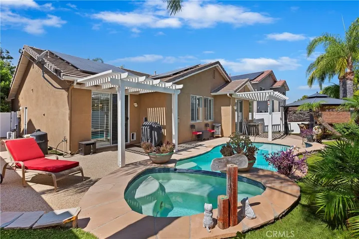 3159 Hannover Street, Corona, California 92882