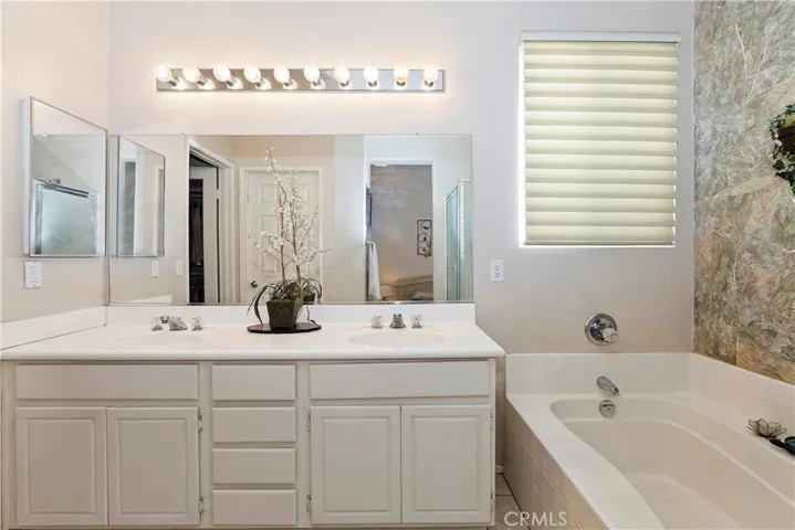 3159 Hannover Street, Corona, California 92882