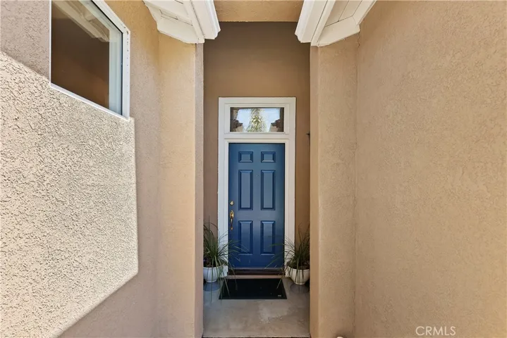 3159 Hannover Street, Corona, California 92882