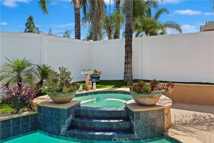 3159 Hannover Street, Corona, California 92882