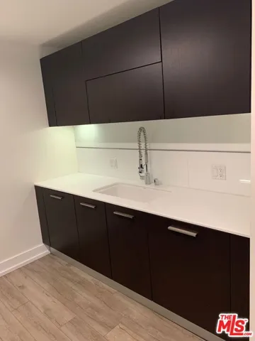 727 W 7th Street Unit 719, Los Angeles, California 90017