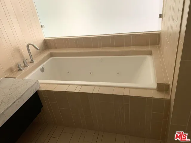 727 W 7th Street Unit 719, Los Angeles, California 90017
