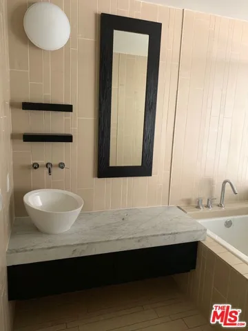 727 W 7th Street Unit 719, Los Angeles, California 90017