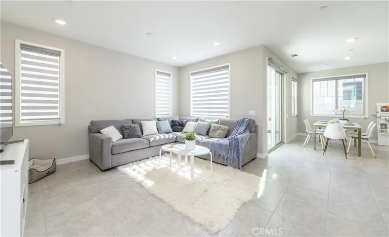 17 Country Glen, Pomona, California 91766
