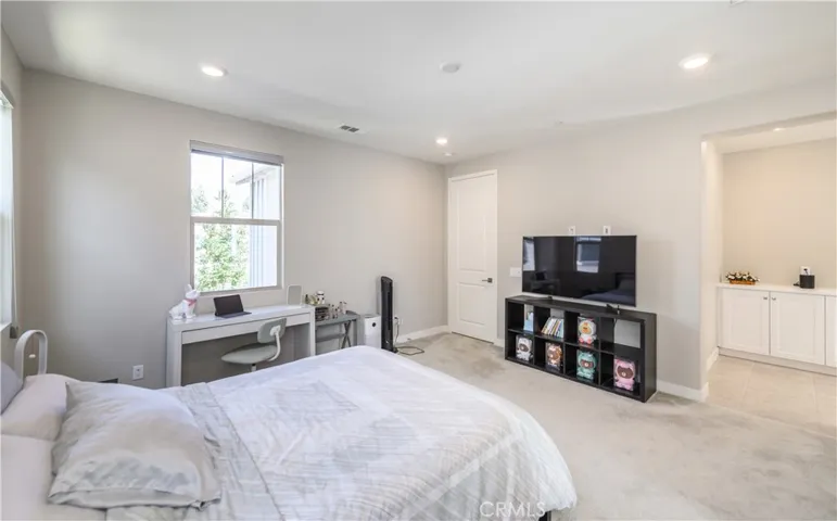 17 Country Glen, Pomona, California 91766