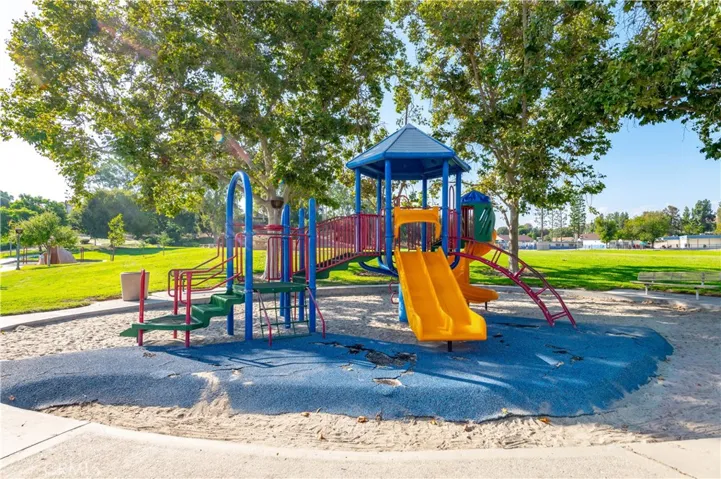 17 Country Glen, Pomona, California 91766