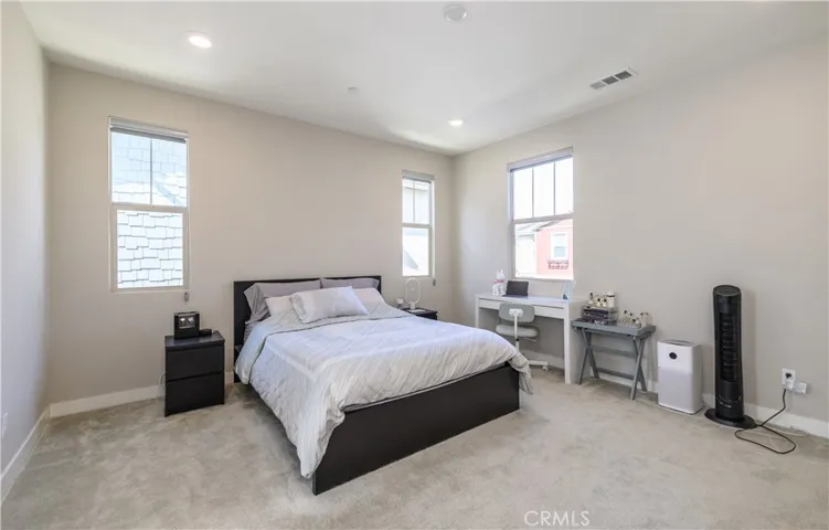 17 Country Glen, Pomona, California 91766
