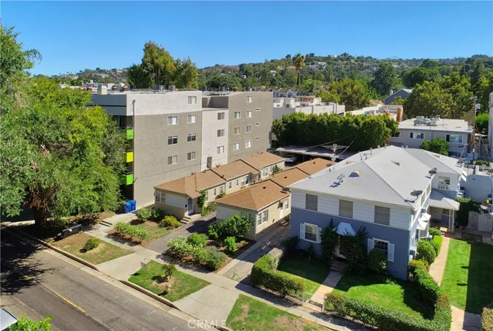 14446 Dickens Street, Sherman Oaks, California 91423