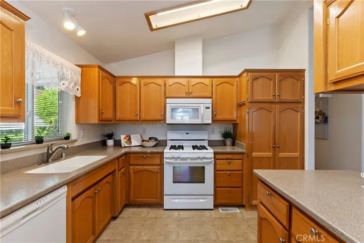 3850 E Atlantic Avenue Unit 84, Highland, California 92346