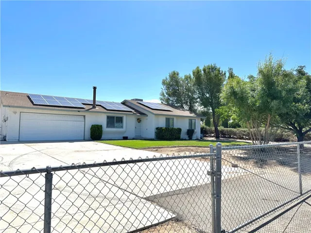10915 Merino Avenue, Apple Valley, California 92308