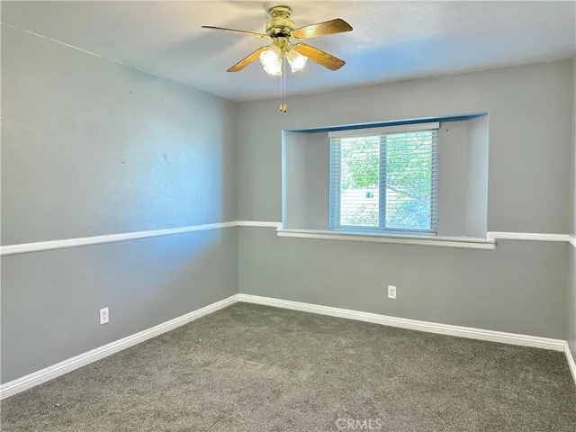 10915 Merino Avenue, Apple Valley, California 92308