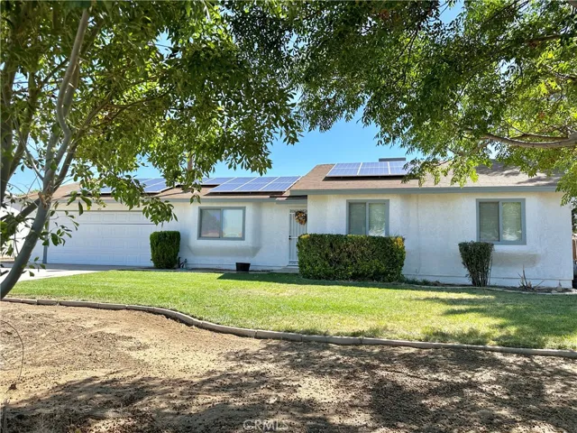 10915 Merino Avenue, Apple Valley, California 92308