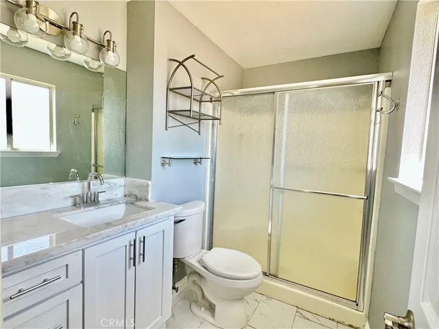 10915 Merino Avenue, Apple Valley, California 92308