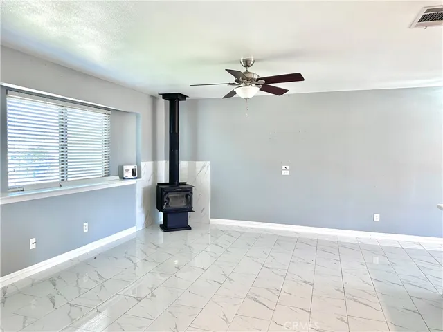 10915 Merino Avenue, Apple Valley, California 92308