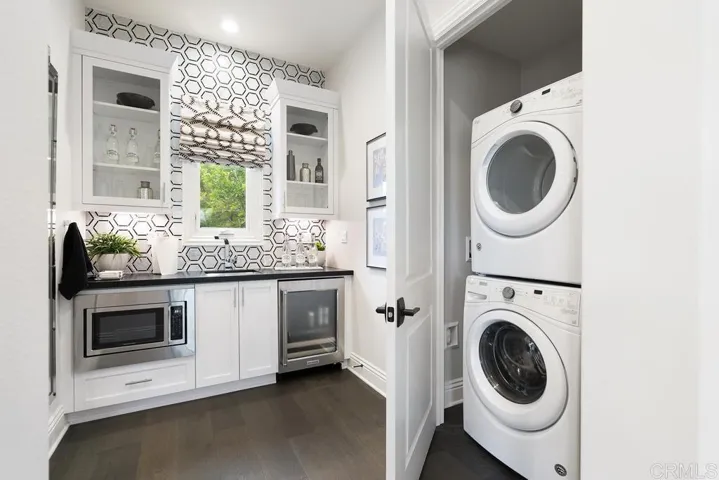 15527 Artesian Ridge Rd., San Diego, California 92127