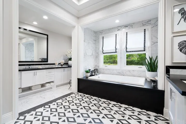 15527 Artesian Ridge Rd., San Diego, California 92127