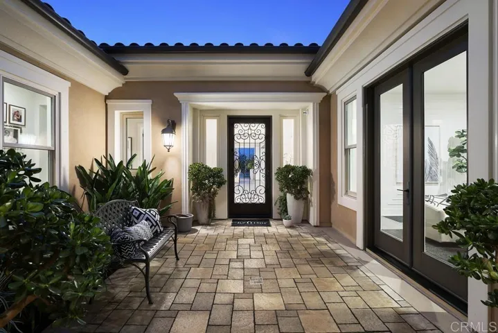 15527 Artesian Ridge Rd., San Diego, California 92127